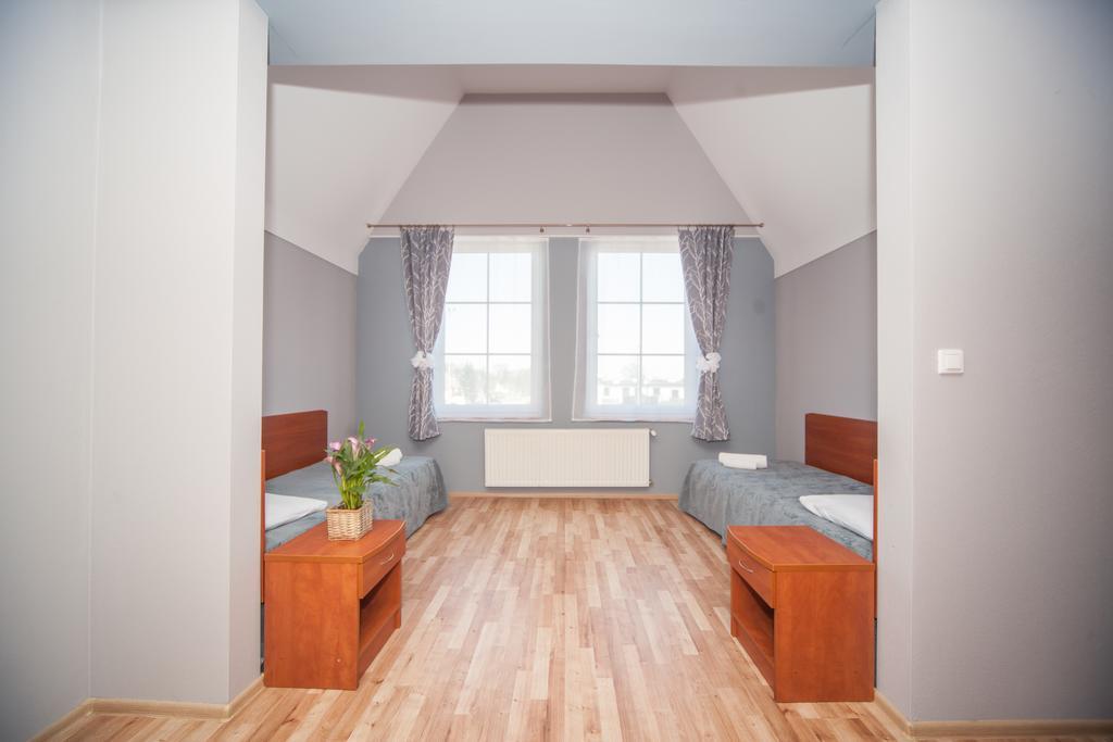 Hotel Ada Wiekszyce Екстер'єр фото